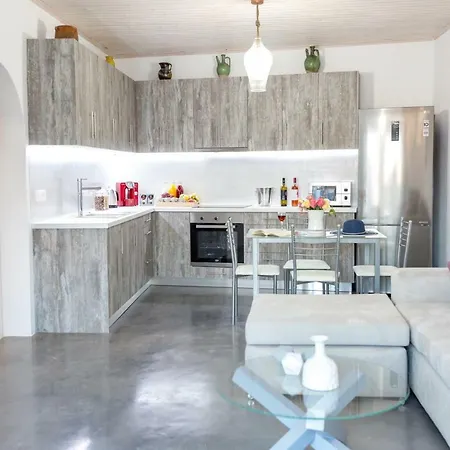 Plaisir Villa Megalochori (Santorini)
